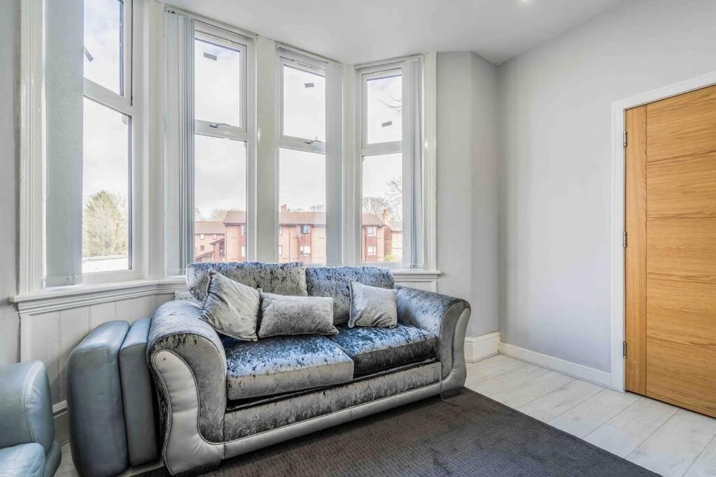 버밍엄 Modern Flat In Moseley With Free Parking 아파트 외부 사진