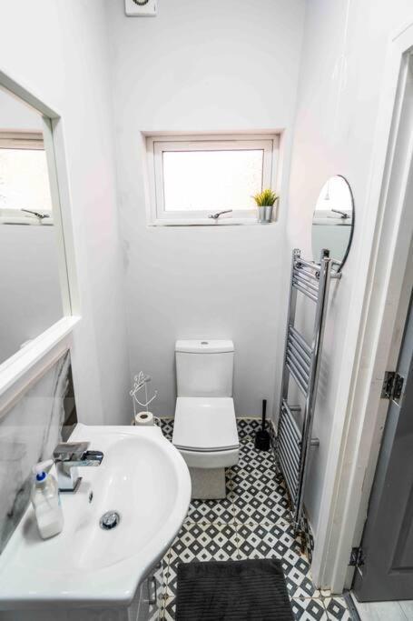 버밍엄 Modern Flat In Moseley With Free Parking 아파트 외부 사진